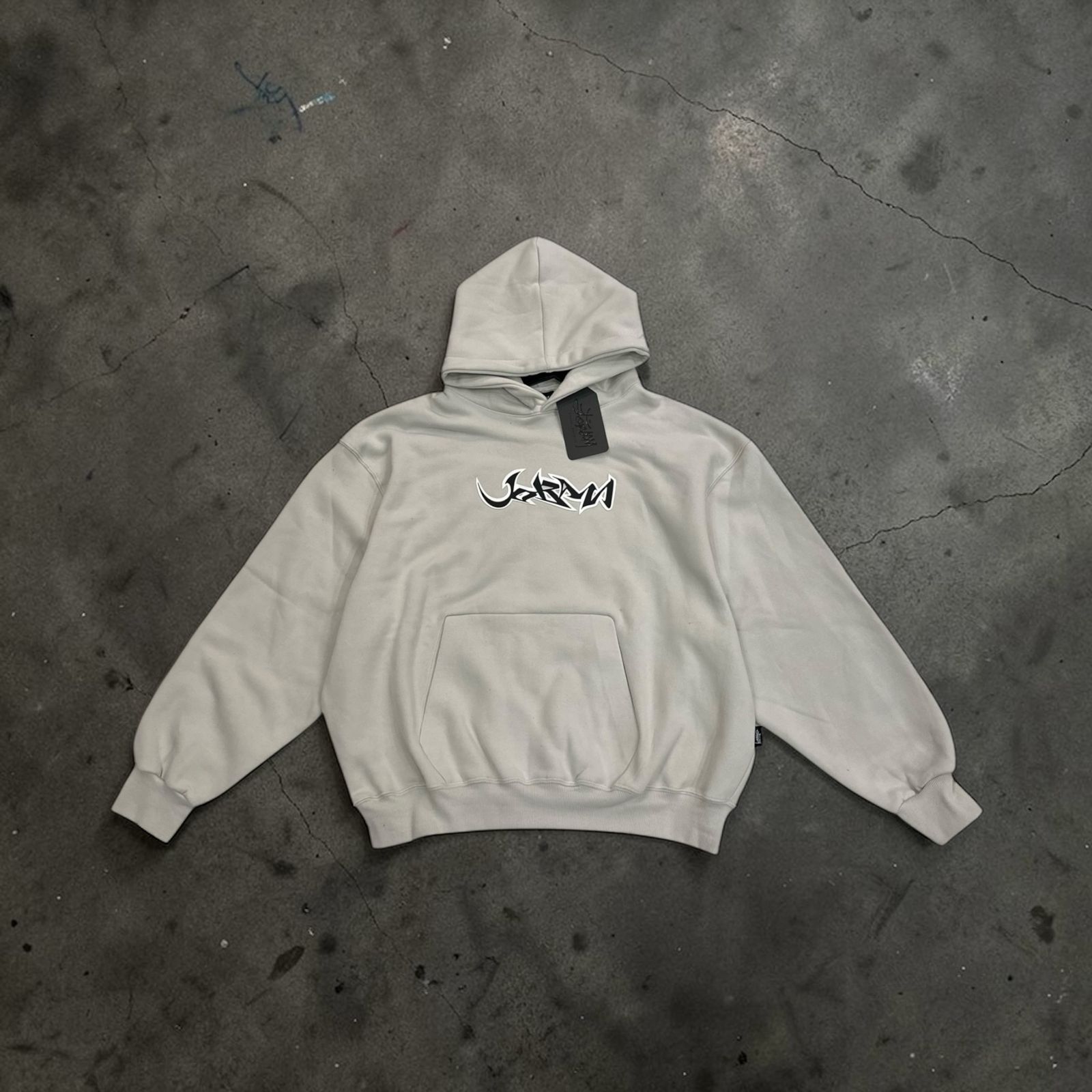 buzo hoodie urb x curva crema