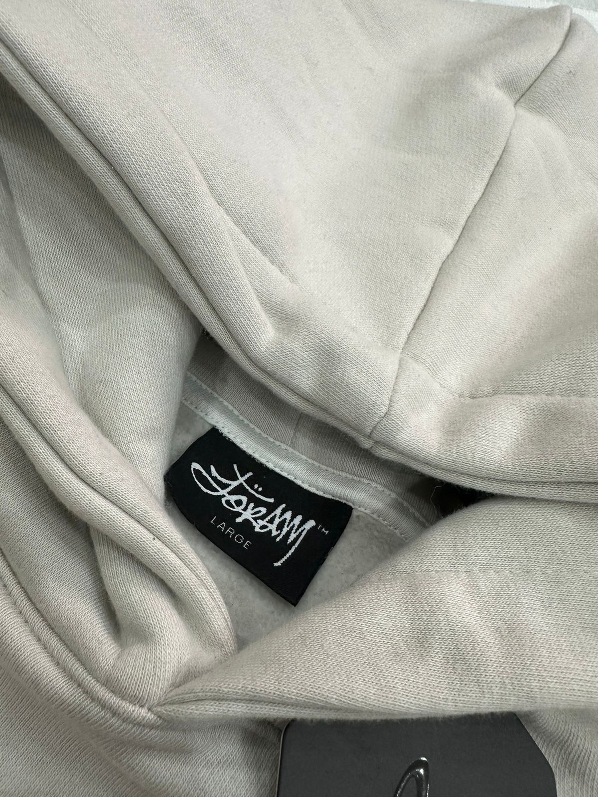 buzo hoodie dif x curva crema