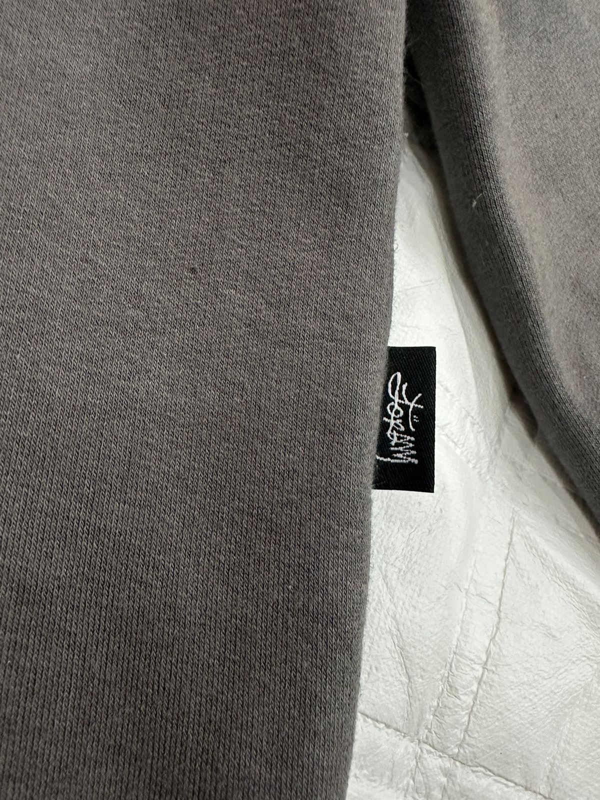 buzo hoodie urb x curva plomo